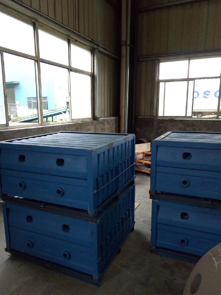 反擊破用板錘、反擊板